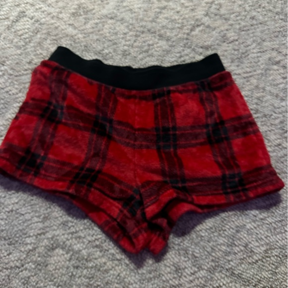 pink plaid shorts - Picture 1 of 3